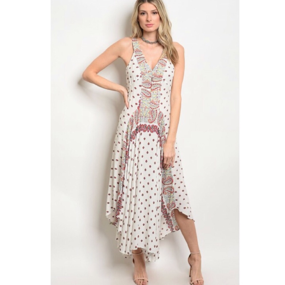 Beautiful flowy Maxi Dress❣️